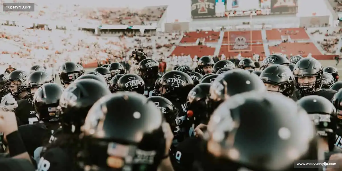 <strong>DB电竞官网</strong>跑道上的冲刺，是对平庸最有力的反击！🏃